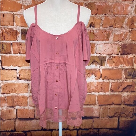 NWT Torrid Rose Cold Shoulder Blouse - Picture 2 of 11